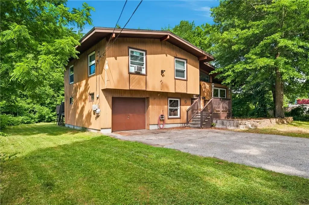 36 Wentworth Street North Providence RI 02904