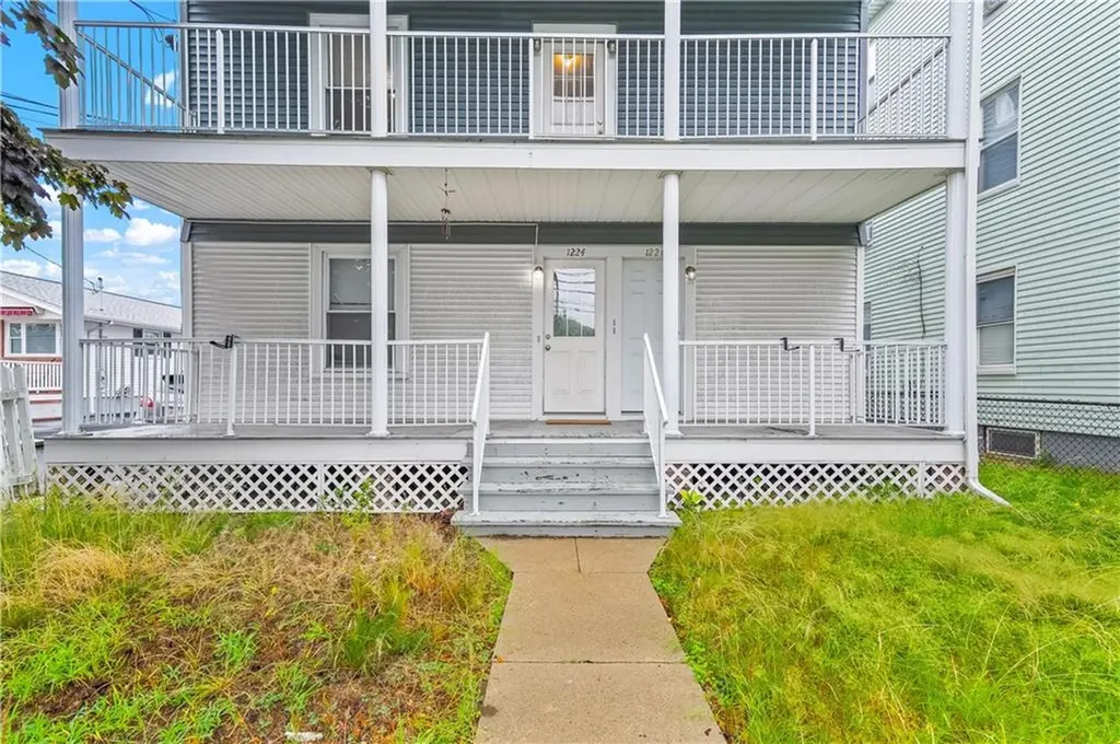1226 1224 Park Avenue Woonsocket RI 02895