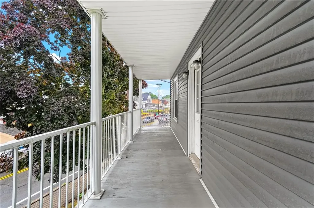 1226 1224 Park Avenue Woonsocket RI 02895