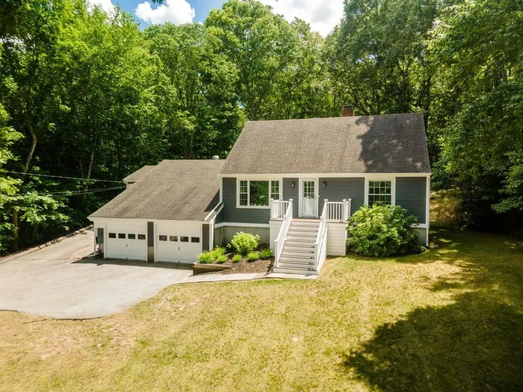 25 Hickory Lane Westerly RI 02891