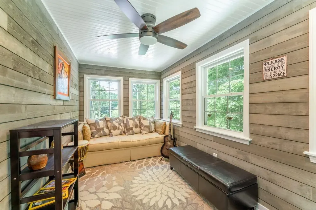 25 Hickory Lane Westerly RI 02891