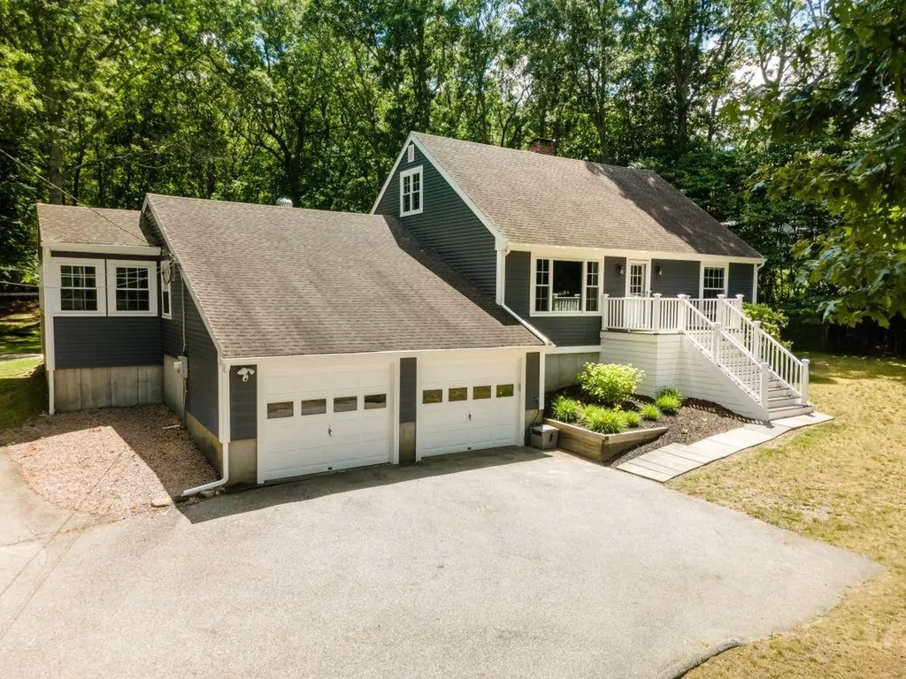 25 Hickory Lane Westerly RI 02891
