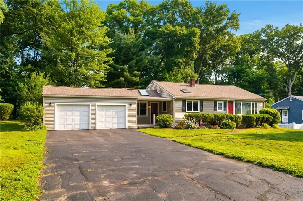 23 Alton Avenue Cumberland RI 02864