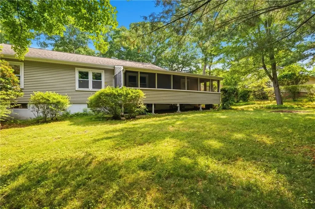 23 Alton Avenue Cumberland RI 02864