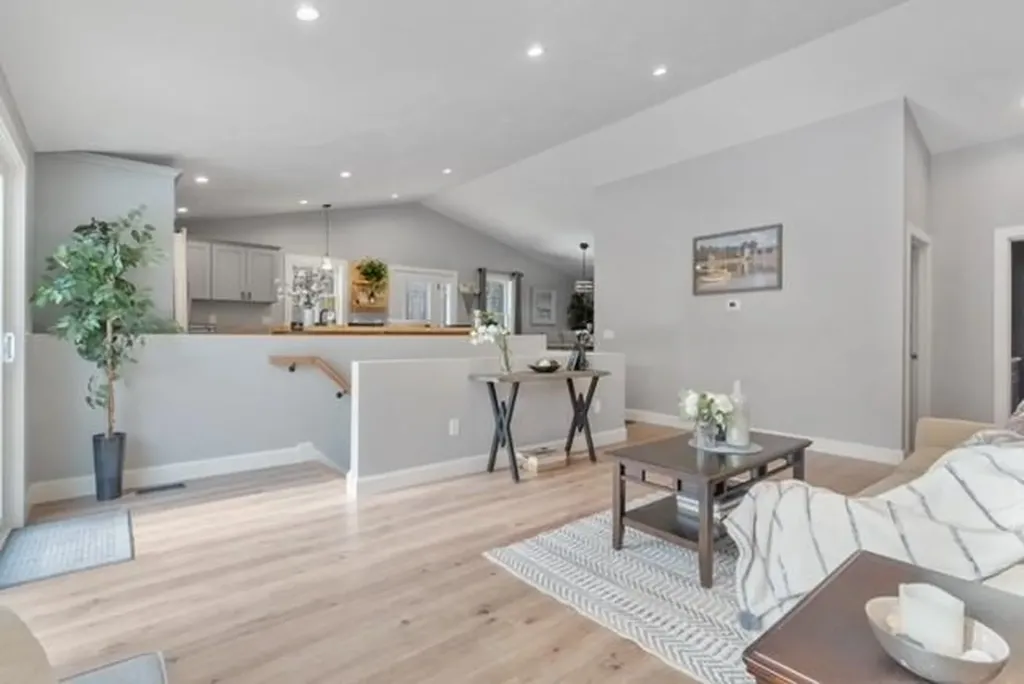 43 Weeks Hill Road Coventry RI 02827
