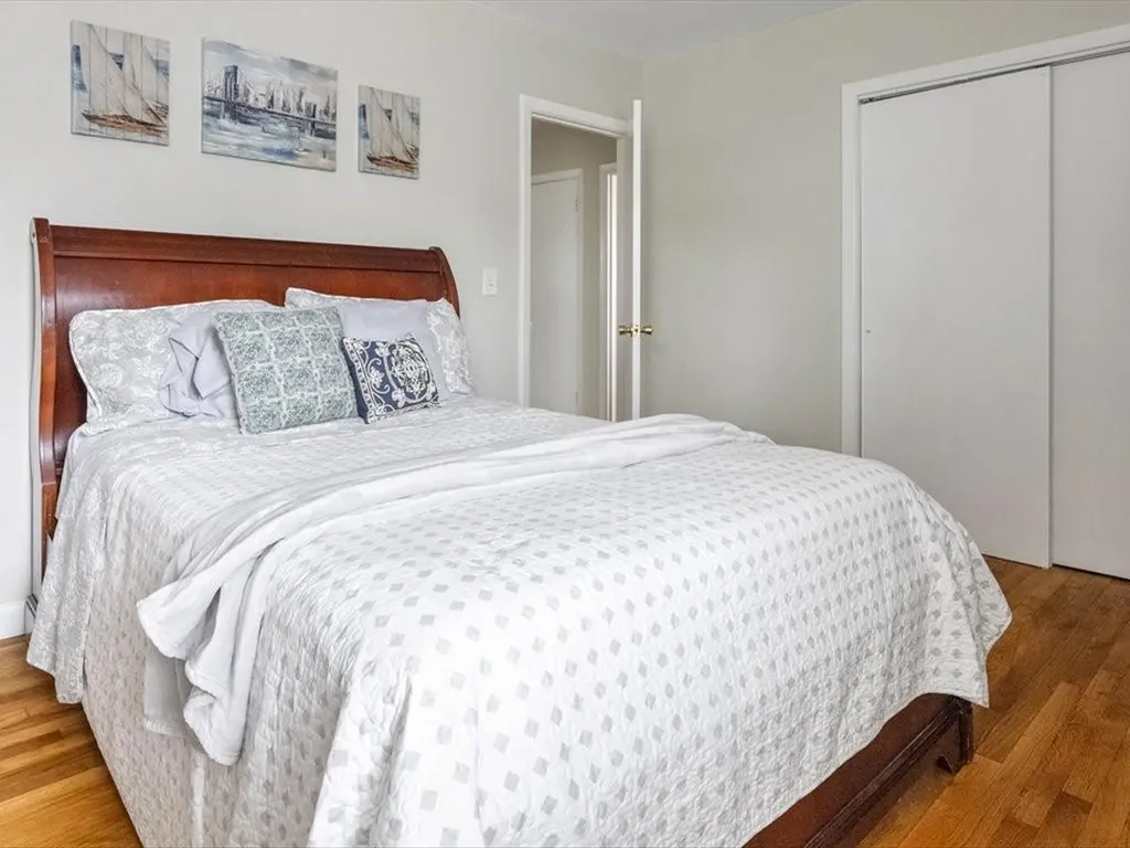 83 Vincent Avenue North Providence RI 02904