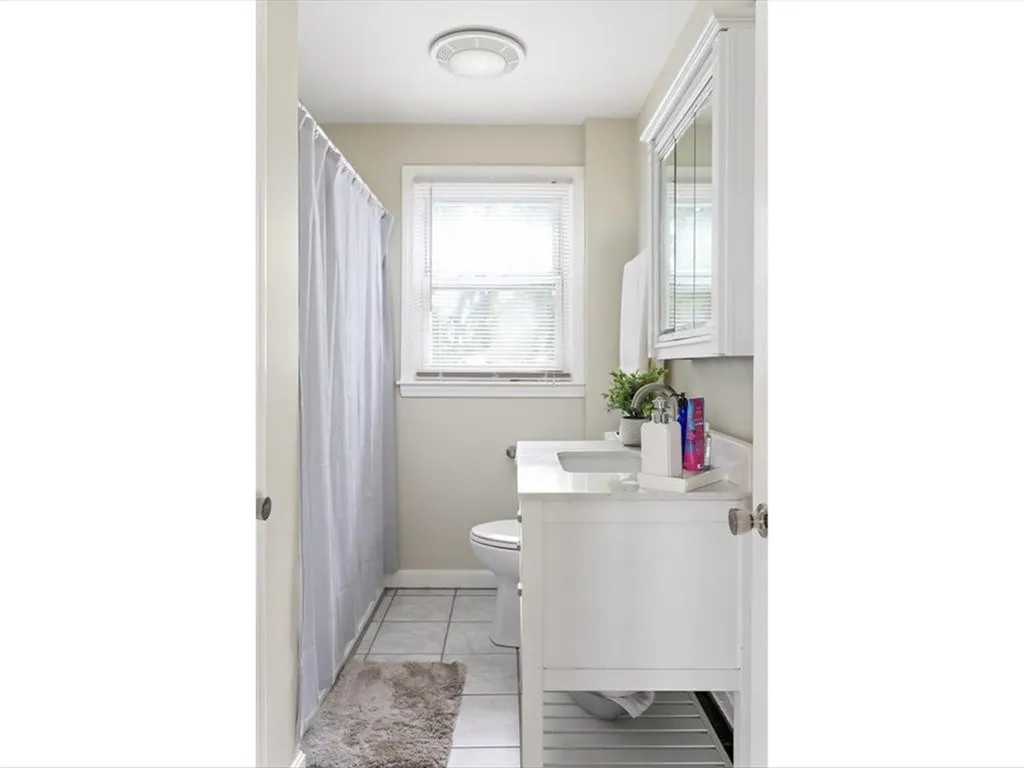83 Vincent Avenue North Providence RI 02904