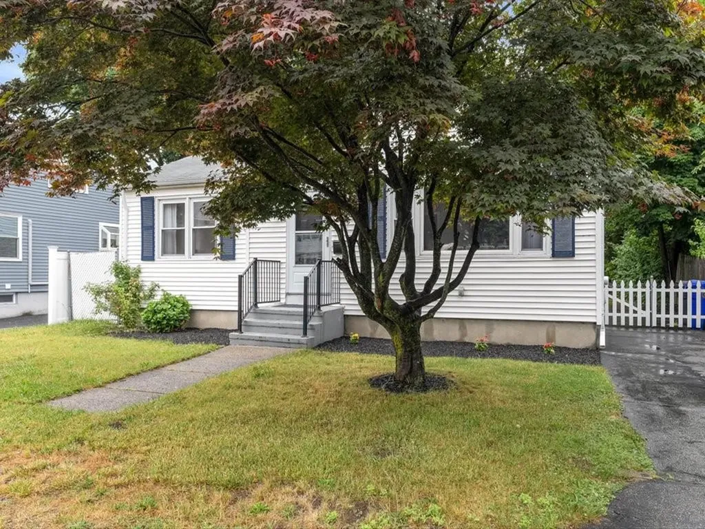 83 Vincent Avenue North Providence RI 02904
