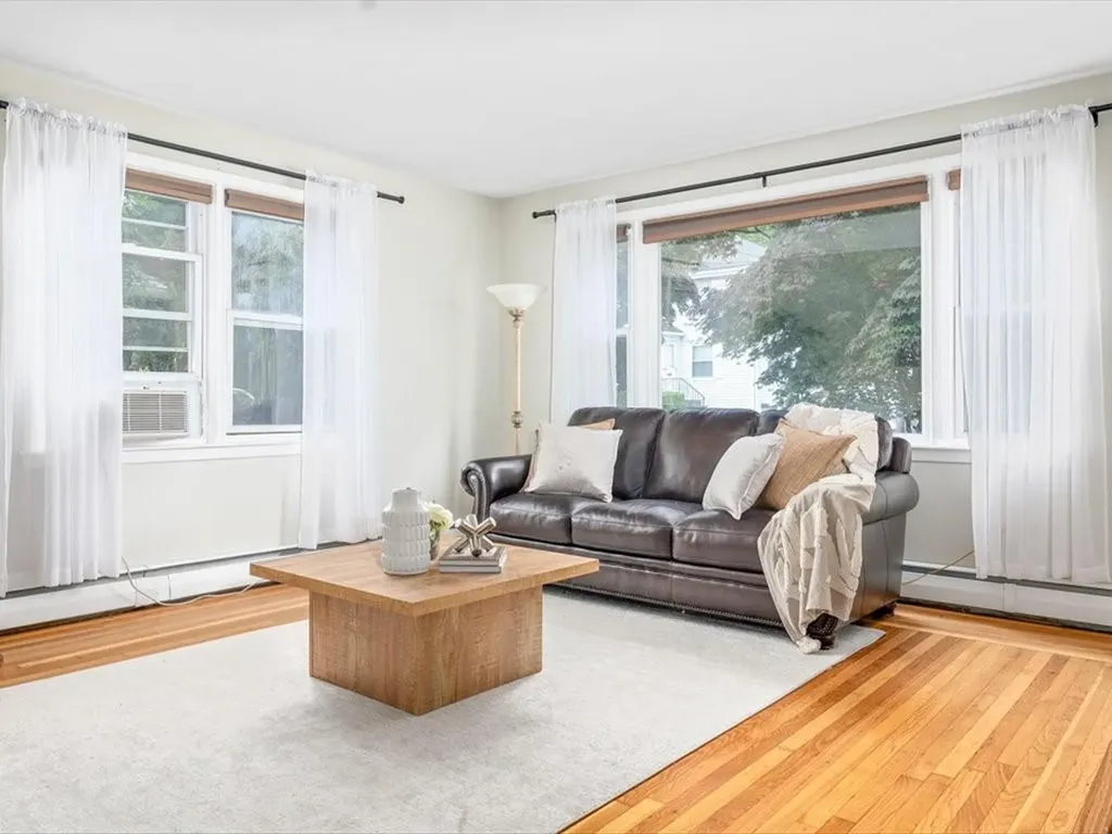 83 Vincent Avenue North Providence RI 02904