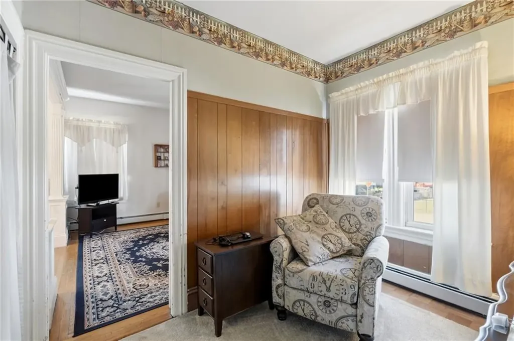 35 Woodlawn Avenue Pawtucket RI 02860