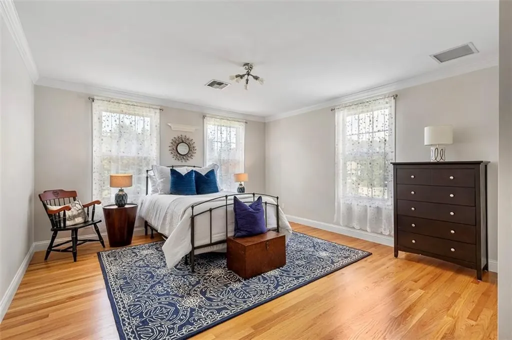 1 Mallard Cove Way Barrington RI 02806