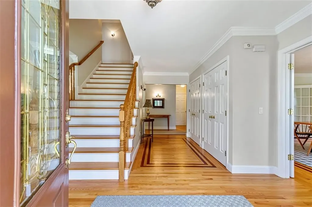 1 Mallard Cove Way Barrington RI 02806