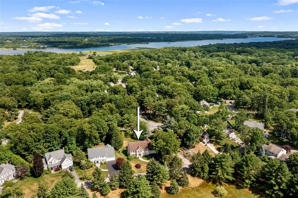 1 Mallard Cove Way Barrington RI 02806