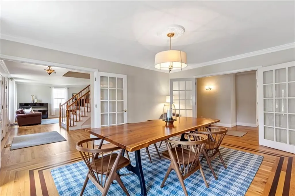1 Mallard Cove Way Barrington RI 02806