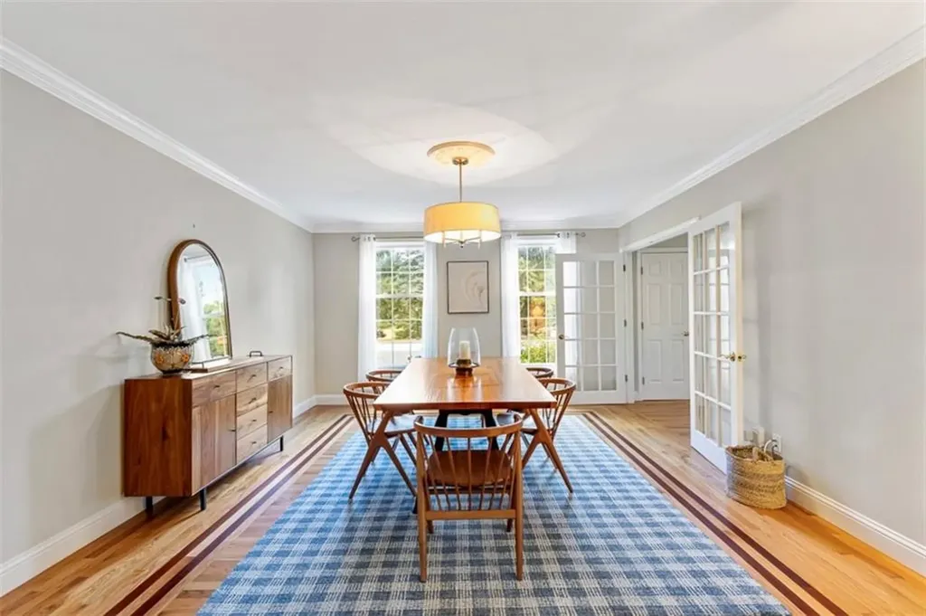 1 Mallard Cove Way Barrington RI 02806