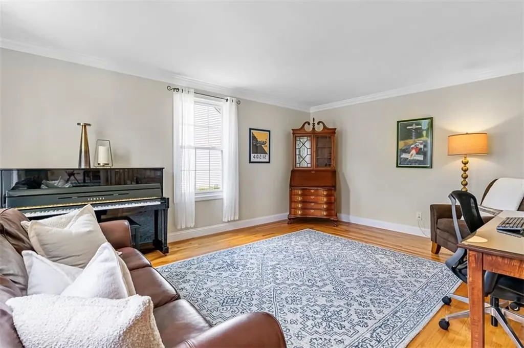 1 Mallard Cove Way Barrington RI 02806