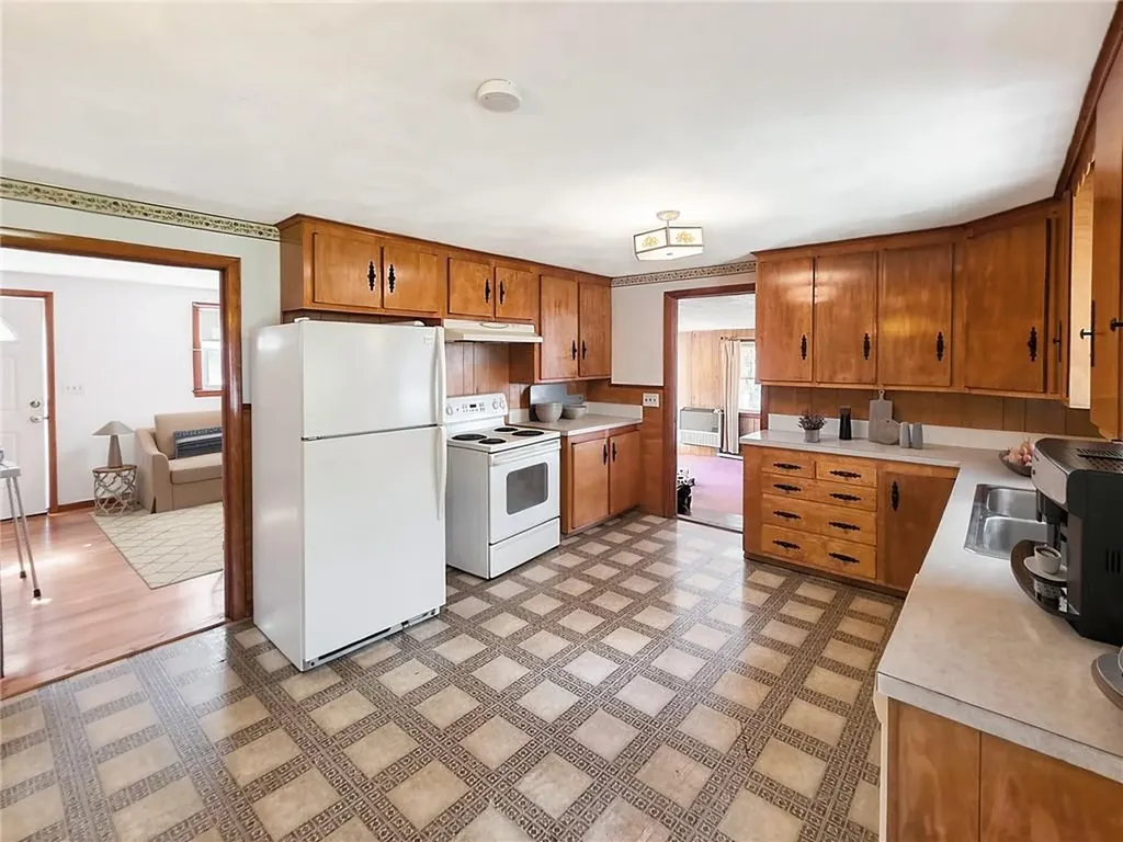 91 Pepin Street West Warwick RI 02893