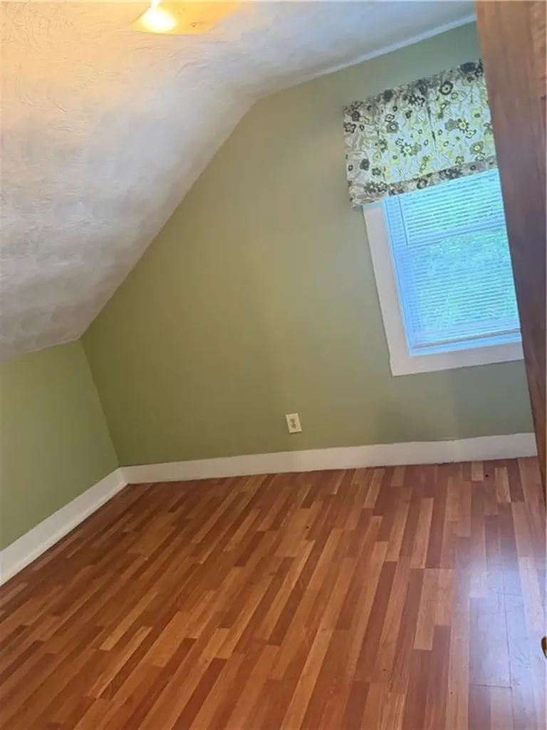 113 Hugo Street Providence RI 02904