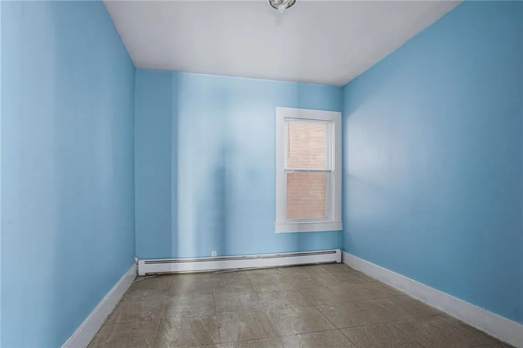 913 Social Street Woonsocket RI 02895