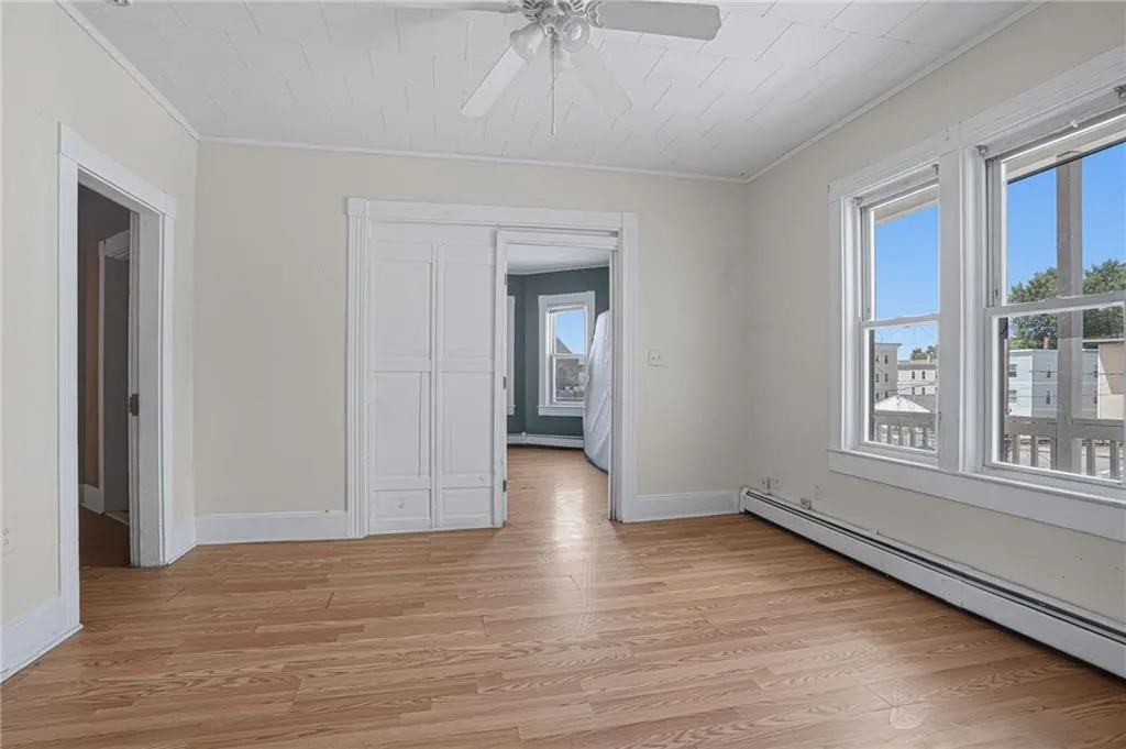 913 Social Street Woonsocket RI 02895