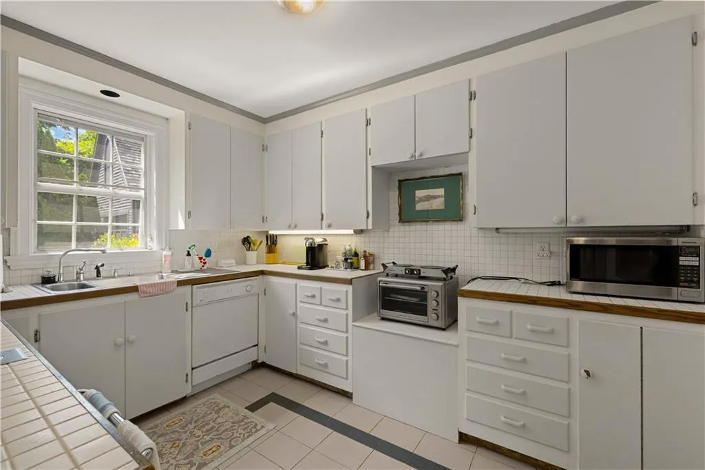 701 Bellevue Avenue Newport RI 02840