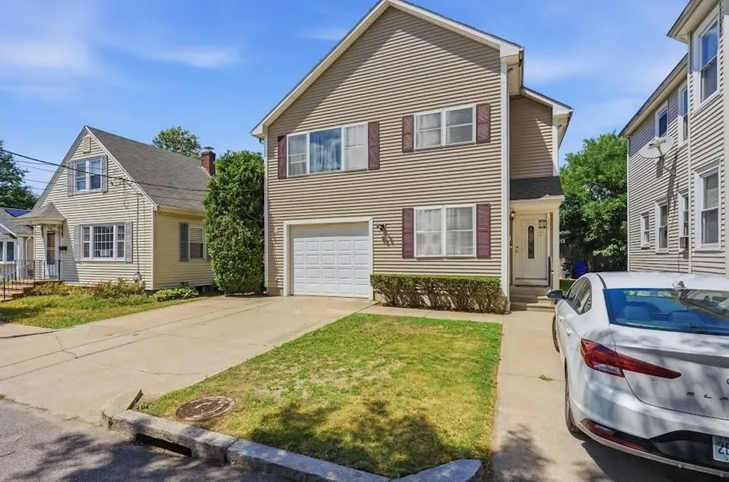 133 Sandringham Avenue Providence RI 02908