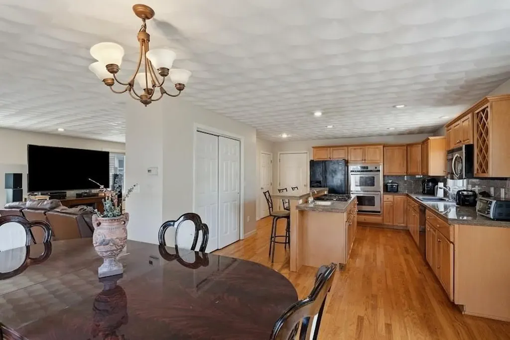 133 Sandringham Avenue Providence RI 02908