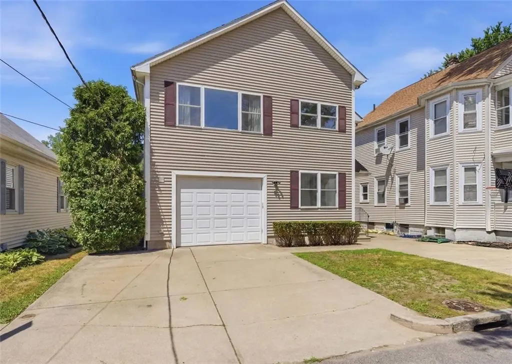 133 Sandringham Avenue Providence RI 02908