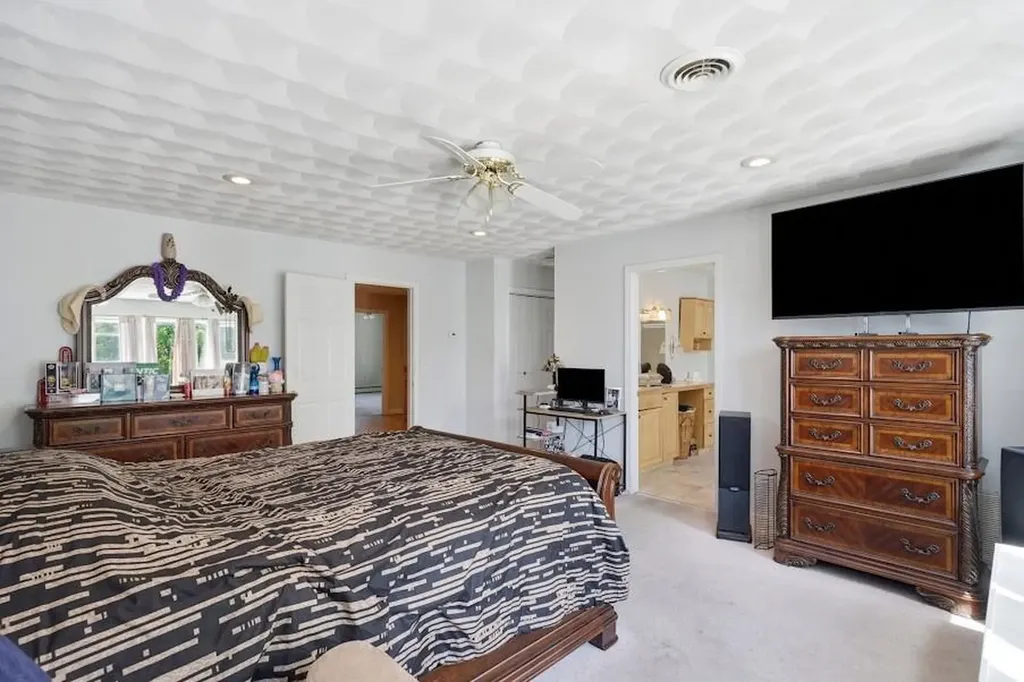 133 Sandringham Avenue Providence RI 02908
