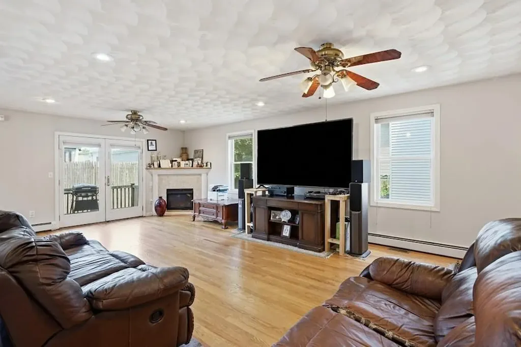 133 Sandringham Avenue Providence RI 02908