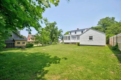 83 South Avenue Tiverton RI 02878