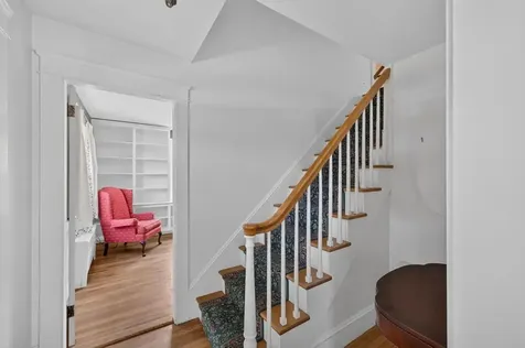 83 South Avenue Tiverton RI 02878