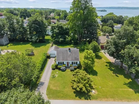 83 South Avenue Tiverton RI 02878