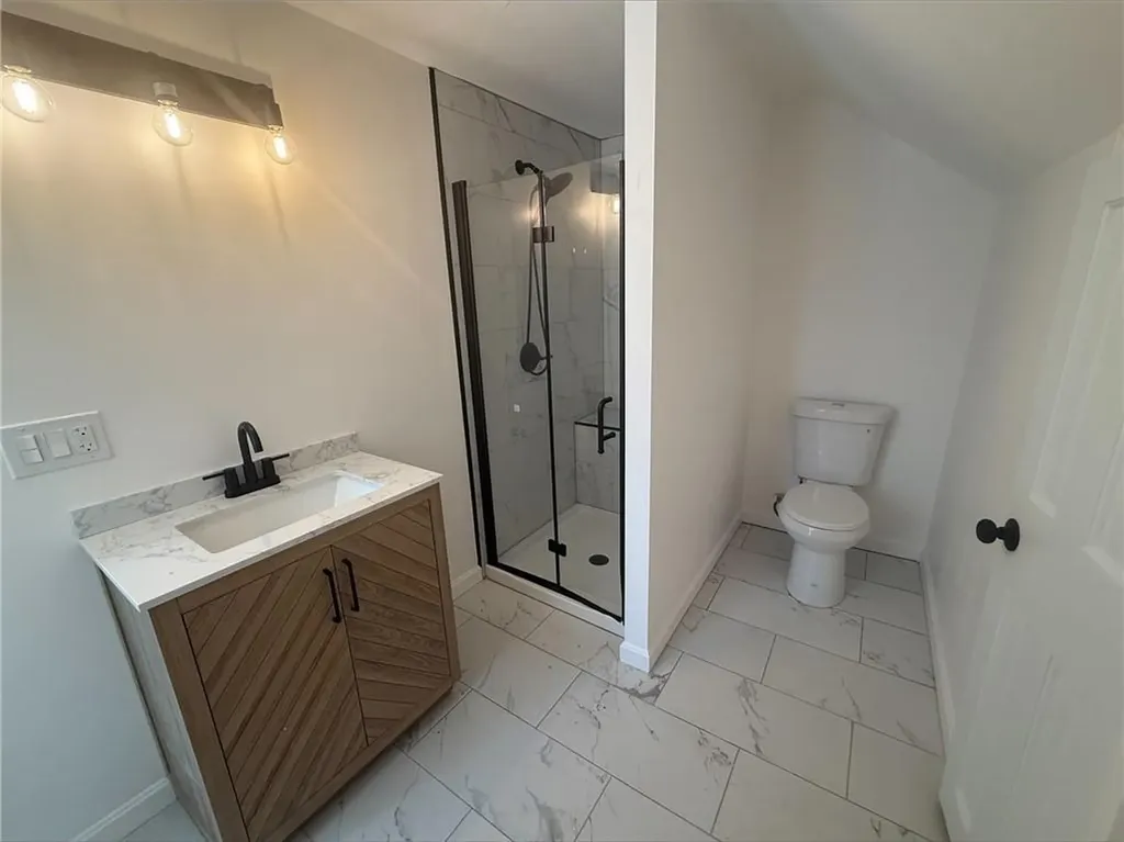 17 Middleton Street Providence RI 02909