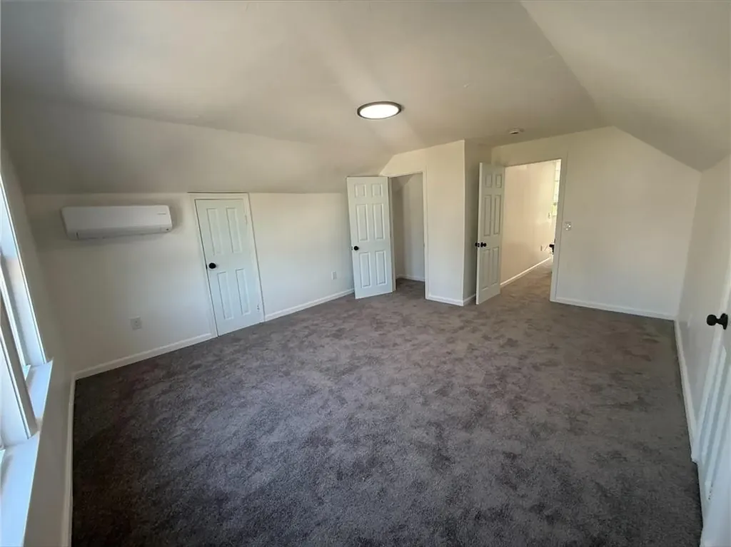 17 Middleton Street Providence RI 02909