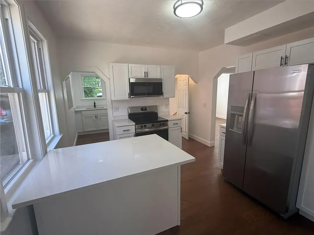 17 Middleton Street Providence RI 02909