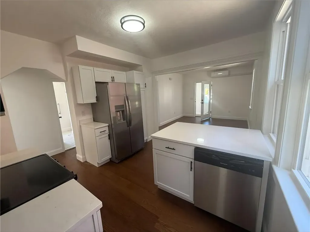 17 Middleton Street Providence RI 02909