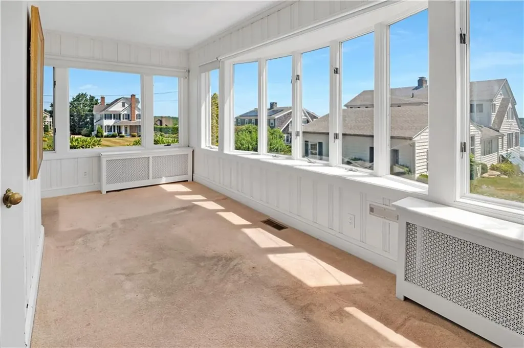 7 Jenckes Court Narragansett RI 02882