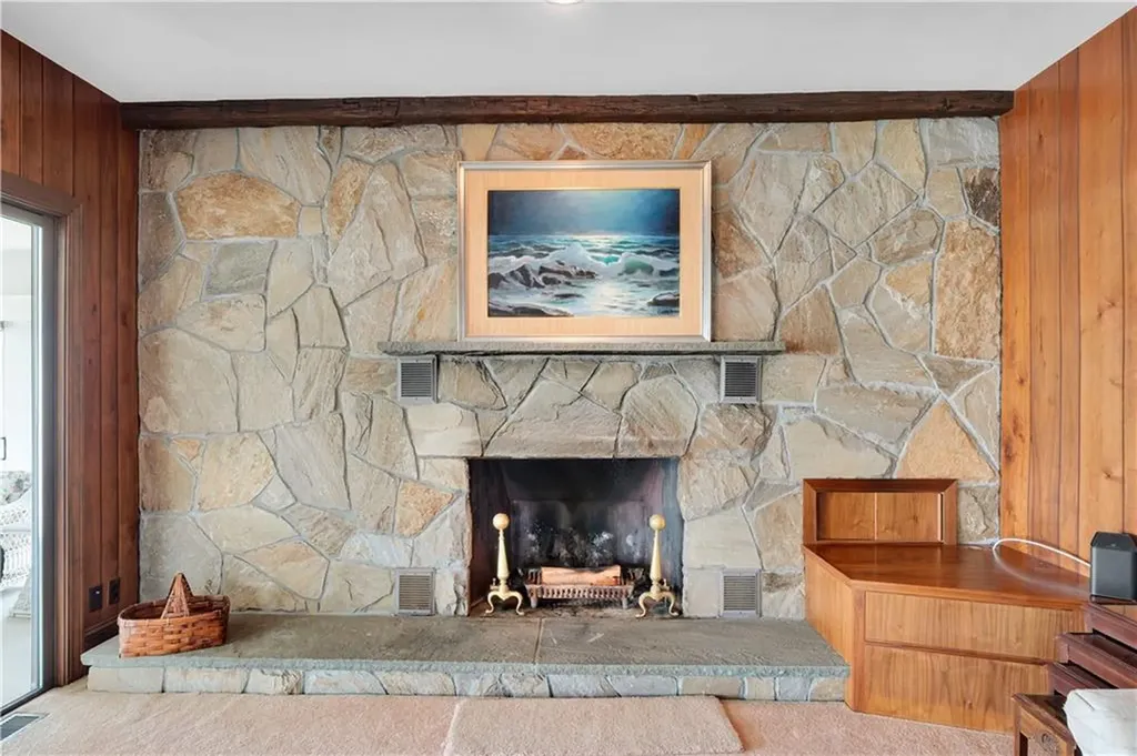 7 Jenckes Court Narragansett RI 02882