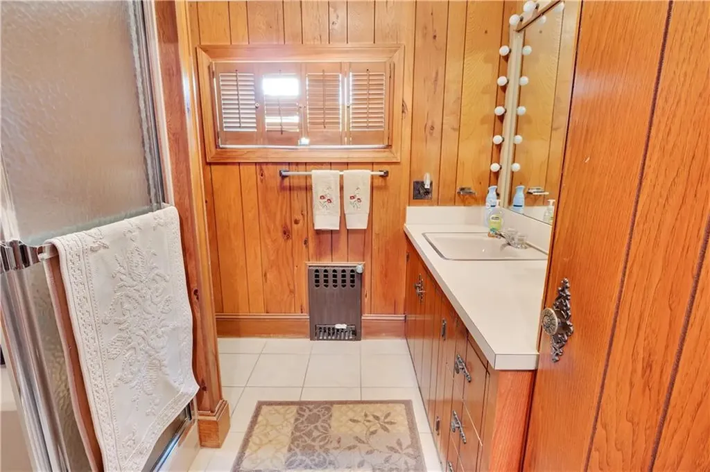 7 Jenckes Court Narragansett RI 02882