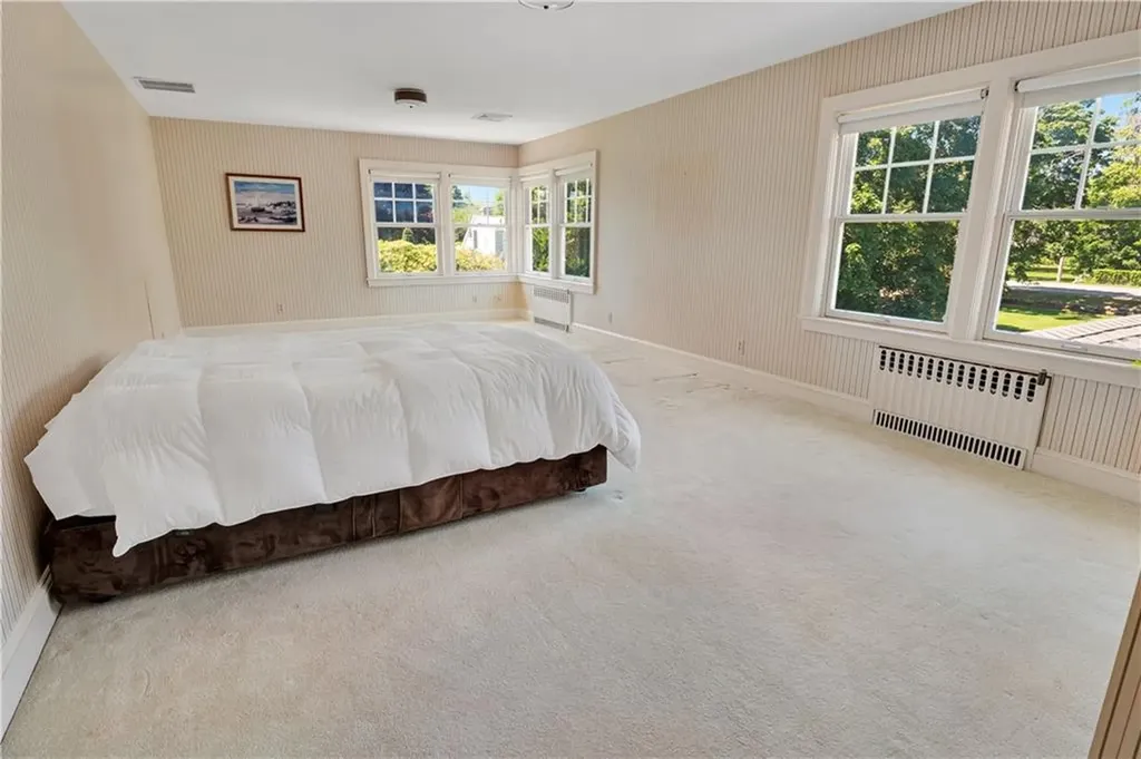 7 Jenckes Court Narragansett RI 02882