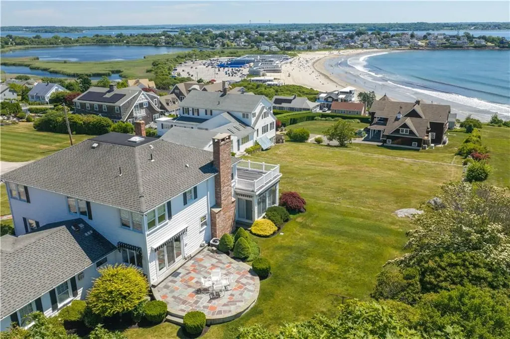 7 Jenckes Court Narragansett RI 02882