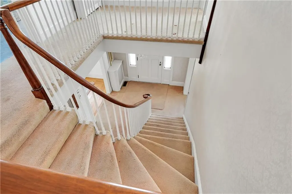 7 Jenckes Court Narragansett RI 02882