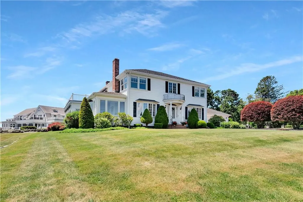 7 Jenckes Court Narragansett RI 02882