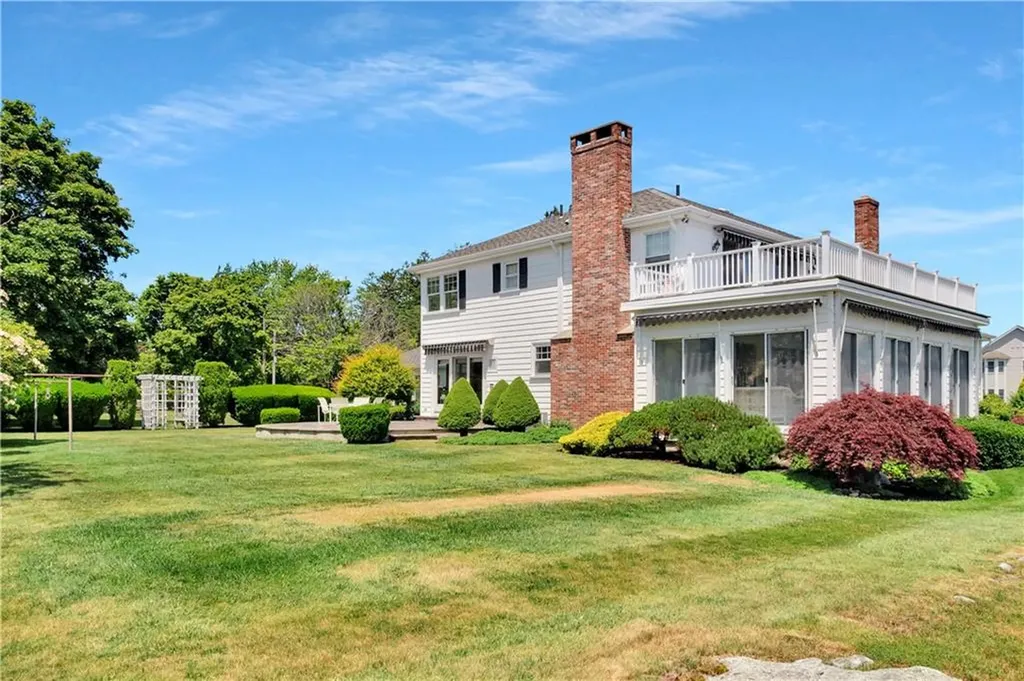 7 Jenckes Court Narragansett RI 02882