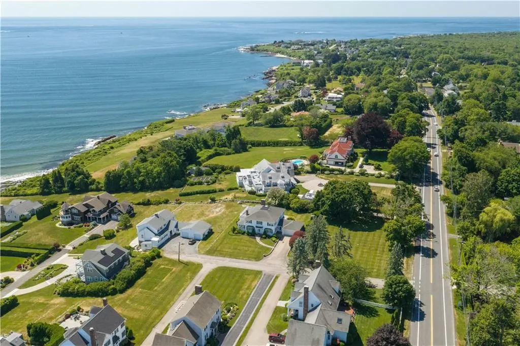 7 Jenckes Court Narragansett RI 02882