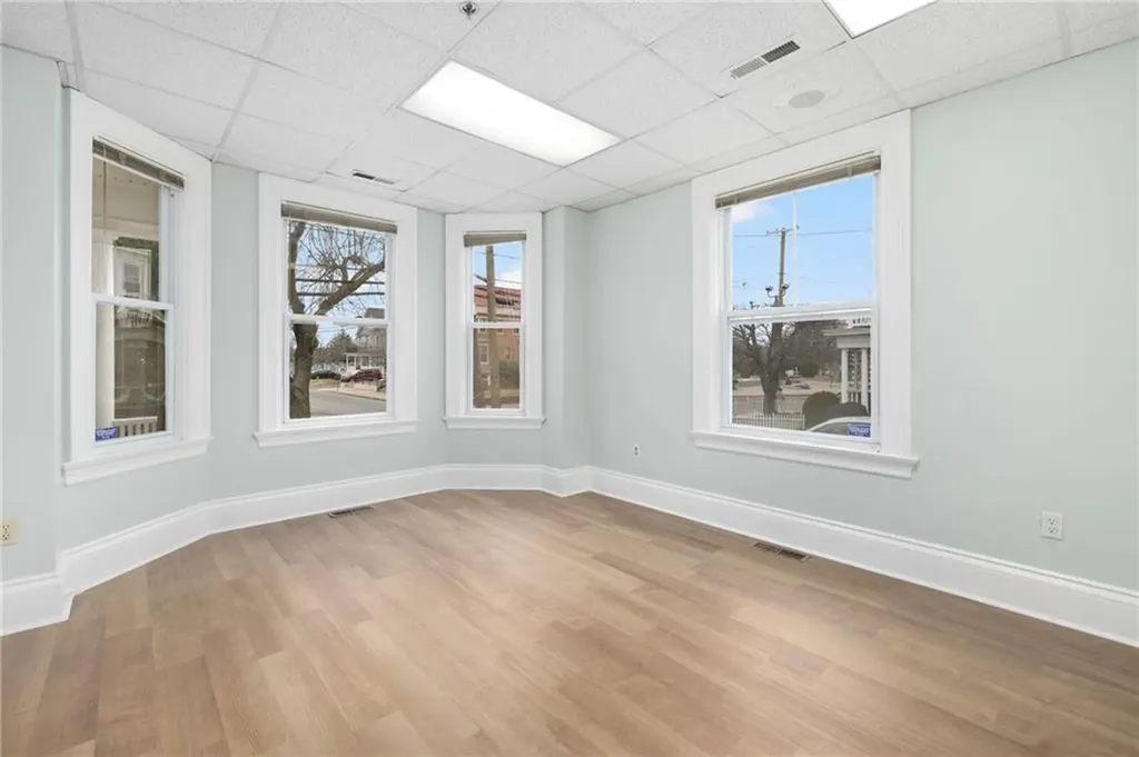 1536 Cranston Street Cranston RI 02920