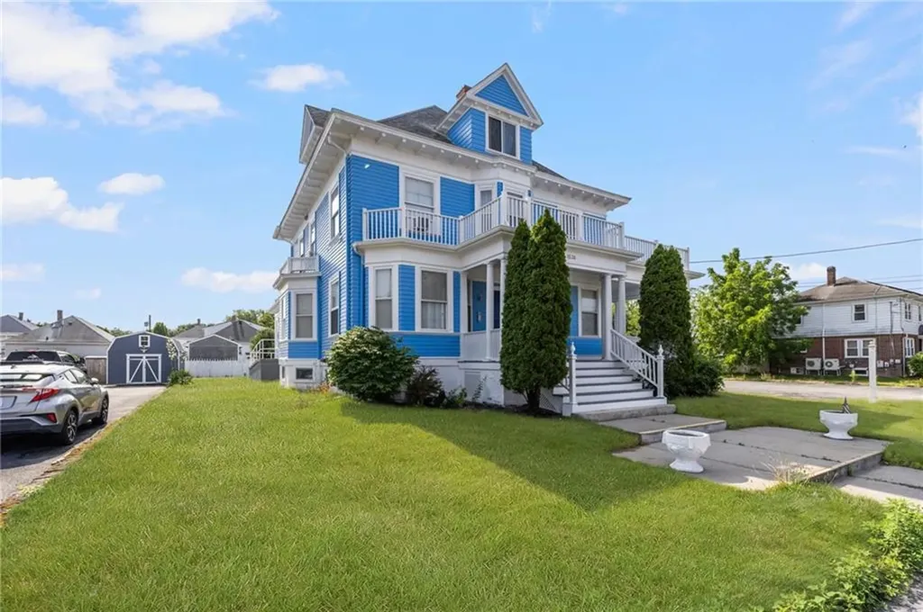 1536 Cranston Street Cranston RI 02920