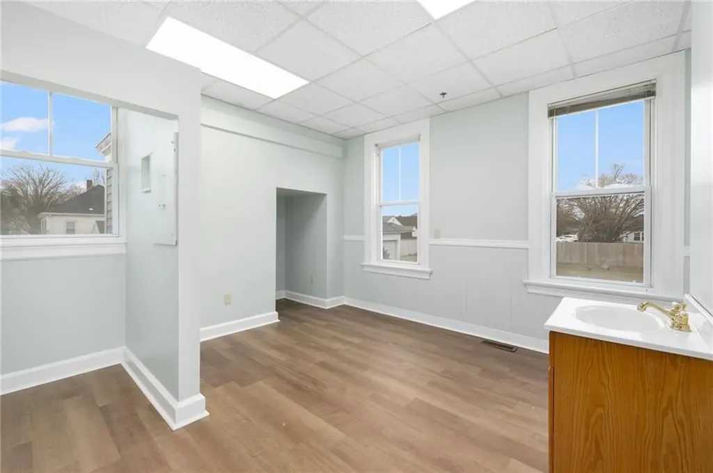 1536 Cranston Street Cranston RI 02920
