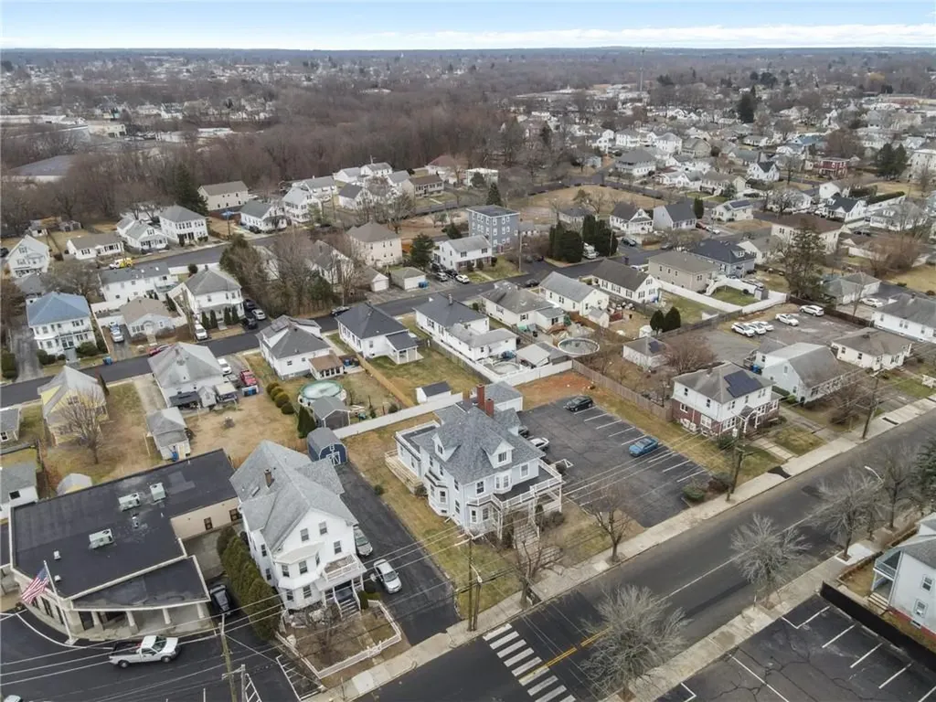 1536 Cranston Street Cranston RI 02920